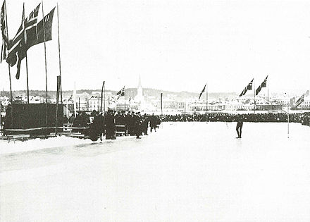 Les championnats d'Europe de patinage de vitesse, tenus à Hamar en 1894.