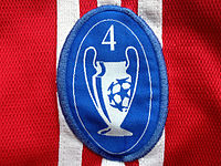 拜仁慕尼黑足球俱乐部: 历史, 球衣及队徽, 主场