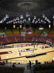 Внутренний вид Fant – Ewing Coliseum в 2011 г.