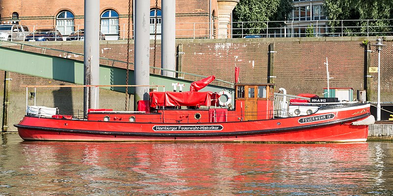 File:Feuerlöschboot Feuerwehr IV (Hamburg).crop..29049.ajb.jpg