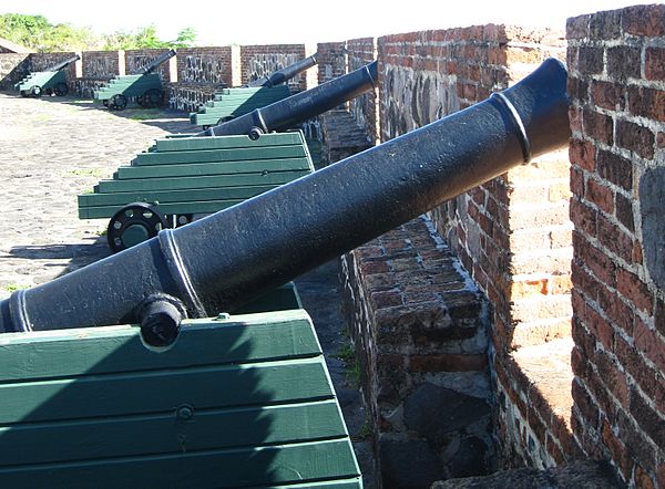 Fort Oranje on the island of Sint Eustatius fired the first salute by a foreign power to Andrew Doria.