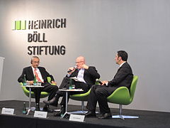 Flickr - boellstiftung - John Podesta, Ralf Fücks, Cem Özdemir (1).jpg