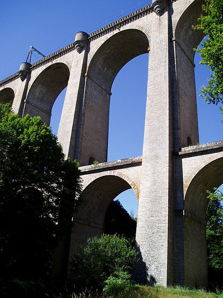 File:Folles-viaduc.jpg