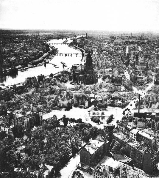 File:Frankfurt am Main 1945.jpg