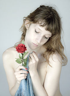 <span class="mw-page-title-main">Erotic photography model</span> Person who models for erotic photographs