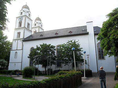 Guntersblum Evangelische Kirche von Kirchstraße aus 16.5.2009