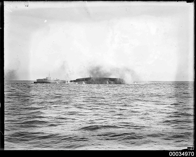 File:HMAS AUSTRALIA's final moments before sinking (8510531137).jpg