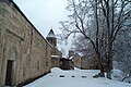 English: Western view (from left to right): refectory, Surp Astvatsatsin, Surp Stepanos, Surp Grigor, gavit. Français : Vue depuis l'ouest (de gauche à droite) : réfectoire, Sourp Astvatsatsin, Sourp Stepanos, Sourp Grigor, gavit.