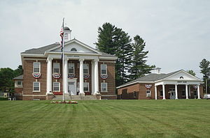 Hamilton County Courthouse in Lake Pleasant