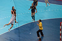 Vorrundenspiel der Frauen 2012 gegen Spanien, Südkorea in weiß