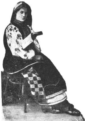 Hanna Khoperska in traditional clothing of Ukraine.png