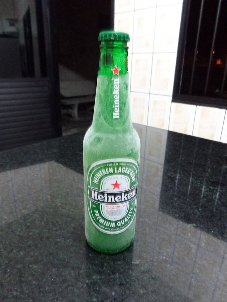 Featured image of post Foto De Cerveja Heineken Na Mesa