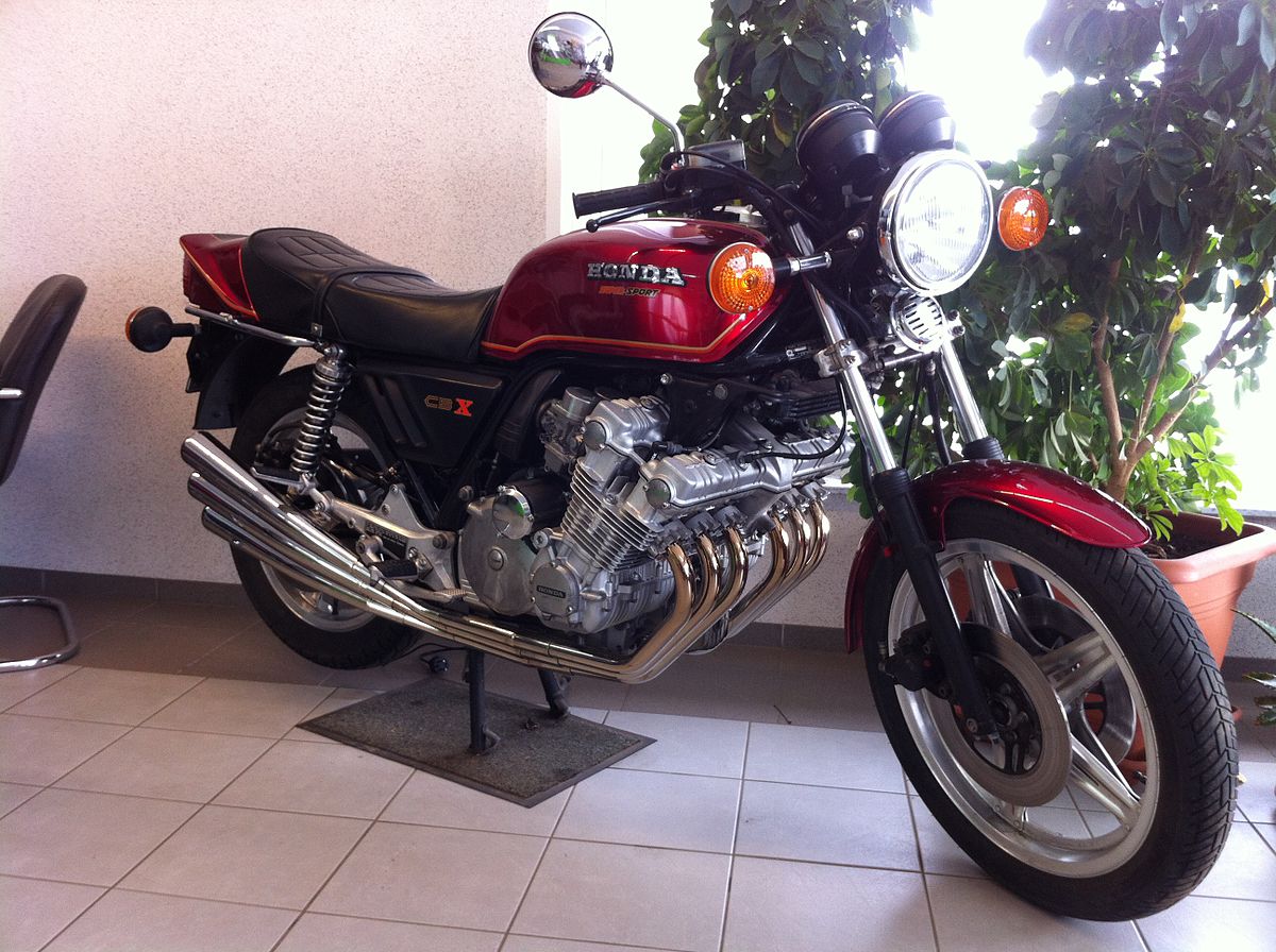 File:Honda CBX 250 (14636123549).jpg - Wikimedia Commons