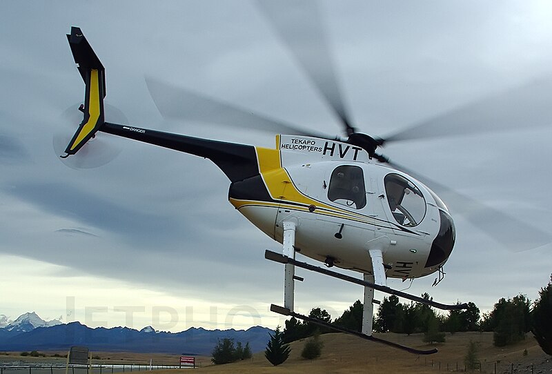 File:Hughes 369D, Tekapo Helicopters JP6829654.jpg