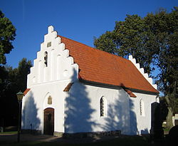 Hyby gamla kyrka.jpg