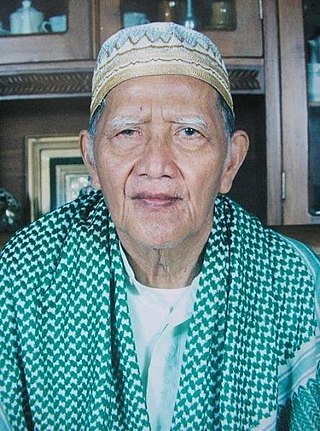 <span class="mw-page-title-main">Ilyas Ruhiat</span> Indonesian Islamic scholar (1934–2007)