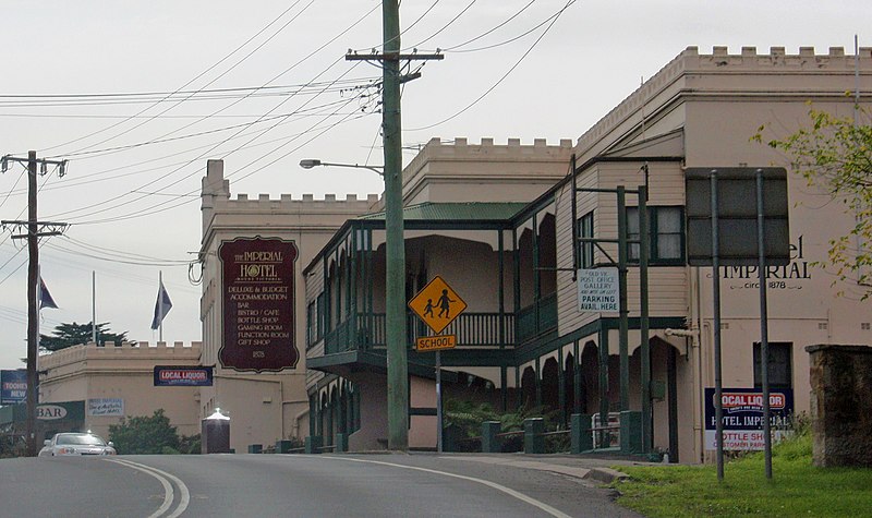 File:Imperial Hotel, Mount Victoria, NSW. (5652505354).jpg