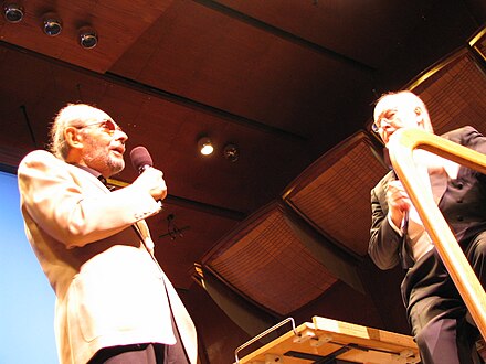 Stanley Donen (left) and Williams at Avery Fisher Hall in 2007