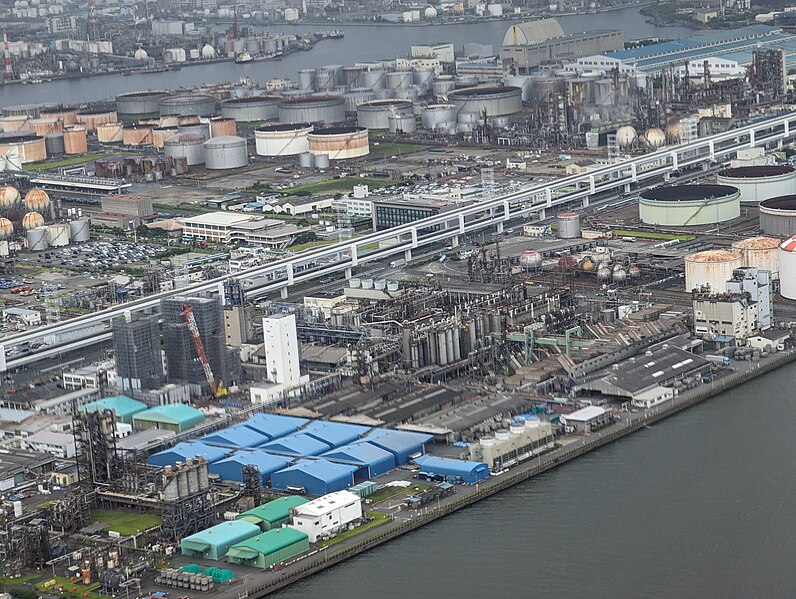 File:Kawasaki port seen from plane departing Haneda airport 17.jpg