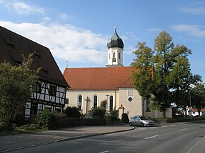 Kirche und Pfarrhaus Schwendi 1.jpg