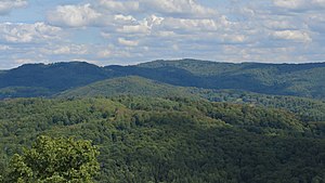 Krehberg desde el noroeste, visto desde el castillo de Auerbach