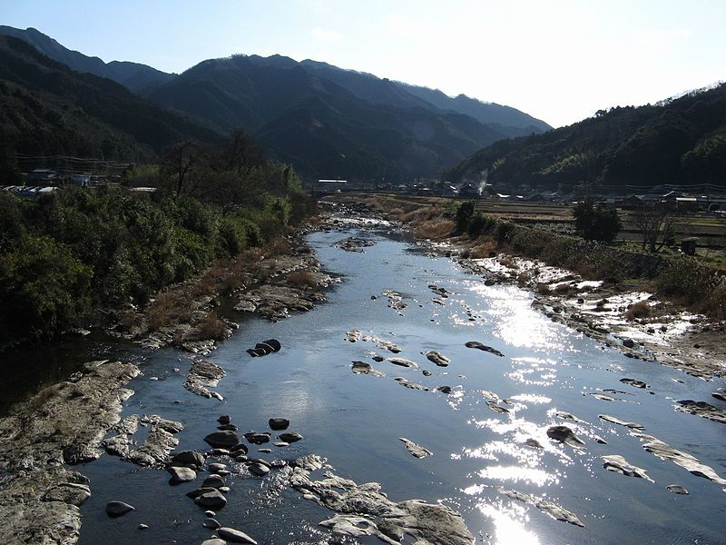 File:Kumozu river Ise-Takehara.jpg