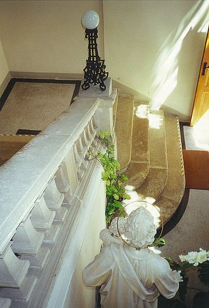 File:Laxenburg Kaunitz Treppe.JPG