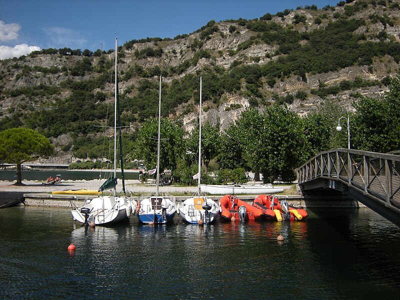 File:Lido di Arco (Linfano) 100919 09.jpg