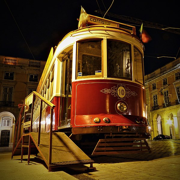 File:Linha 10 (4915105009).jpg