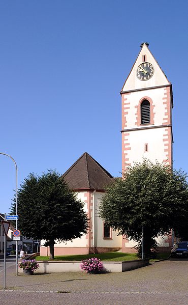 Datei:Loerrach - Hauingen - St. Nikolaus Kirche.jpg