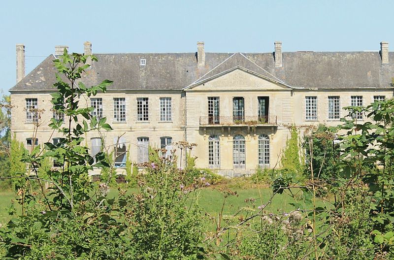 File:Magny-en-Bessin château.JPG