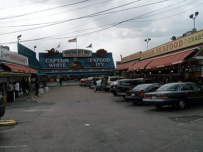 How to get to Maine Avenue Fish Market with public transit - About the place