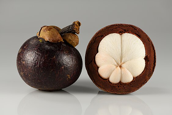 Mangosteens by Ivar Leidus