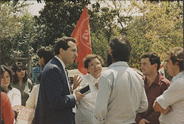 María Elena Carrera nella sua campagna senatoriale per Santiago Oriente.