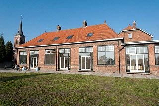 <span class="mw-page-title-main">Lamswaarde</span> Village in Zeeland, Netherlands