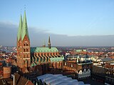 Marienkirche und altes Rathaus.