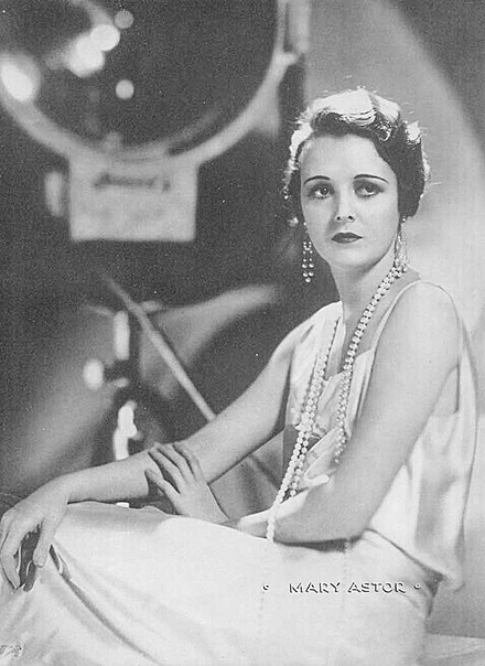 A 1931 publicity photo of Astor for Argentinean Magazine