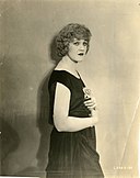 Maud Wayne, silent film actress (SAYRE 10827).jpg
