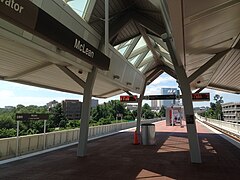 Platform of McLean station in 2014