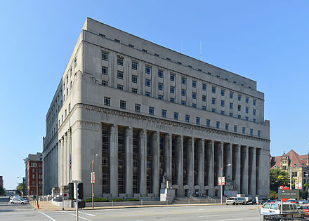 Mel Carnahan Courthouse, formerly the US Court House and Custom House Mel Carnahan Courthouse St Louis 20150905 096-098.jpg