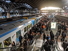 Southern Cross Station Melbourne Train Rush Hour 01.jpg