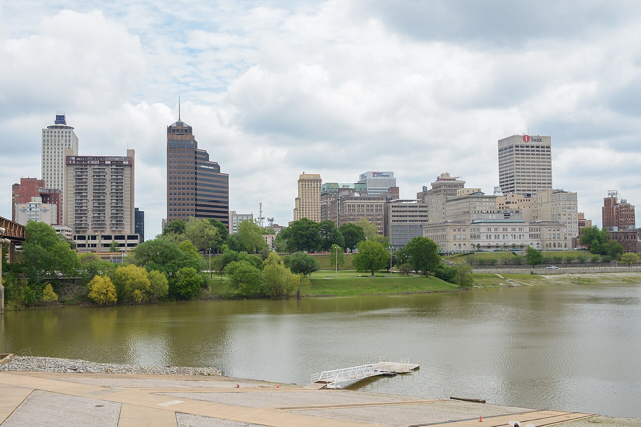 File:Memphis Skyline 2015.jpg - Wikipedia