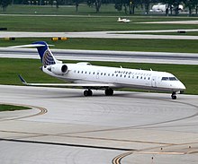 Un CRJ700 operante per la United Express.