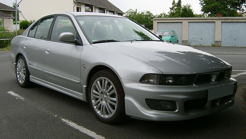 File:Mitsubishi Galant EAO front.JPG