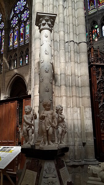 File:Monument funéraire de François II-Burials at the Basilica of St Denis.jpg
