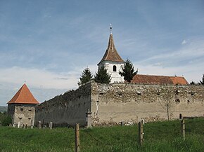 Biserica fortificata din satul Aita Mare