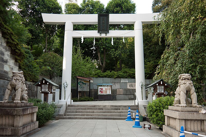 File:Nogi-Shrine-Tokyo-02.jpg