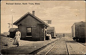 Truro utara stasiun 1917 postcard.jpg