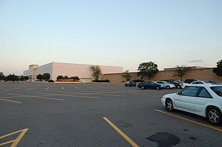 <span class="mw-page-title-main">Northtown Mall (Blaine, Minnesota)</span> Shopping mall in Blaine, Minnesota