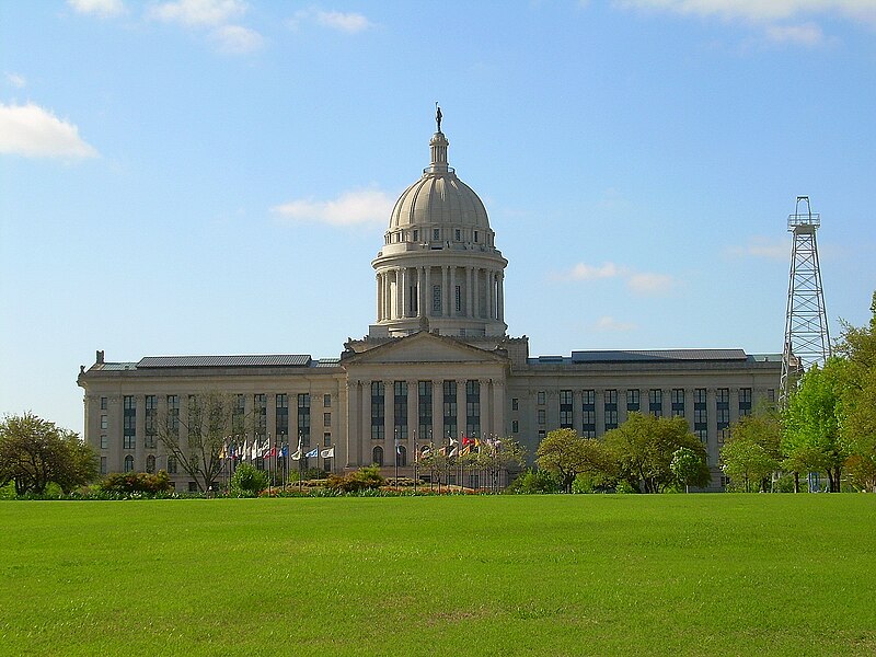 File:Oklahoma State Capitol April 3, 2007.jpg